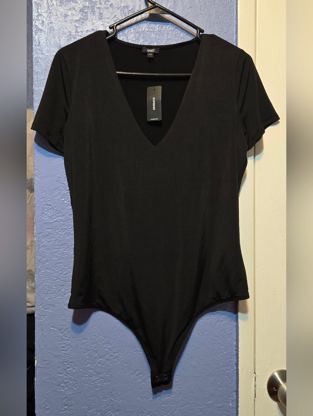 NWT Express Body Contour Size L Color Black
